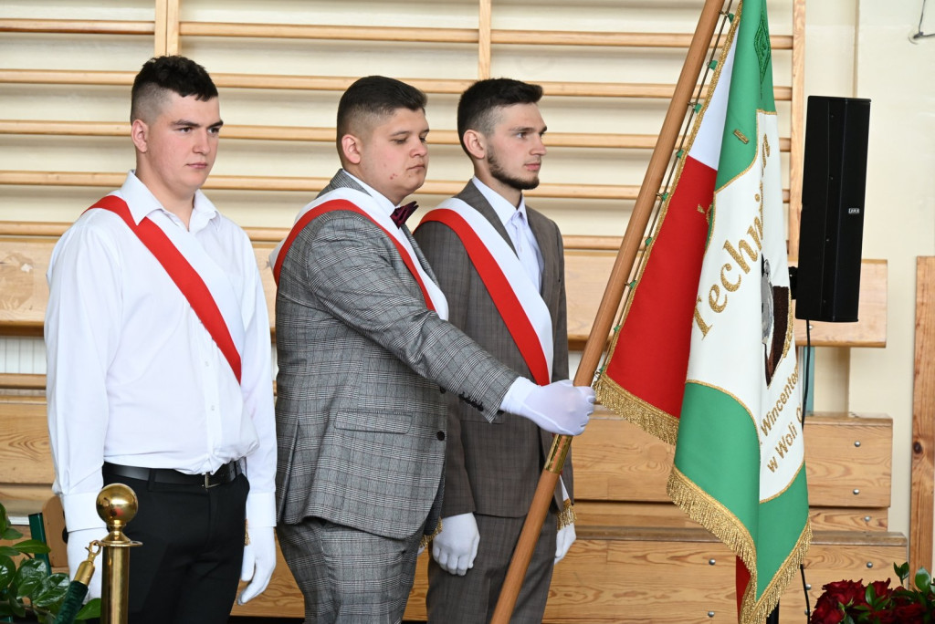 Zakończenie roku szkolnego maturzystów w ZSR