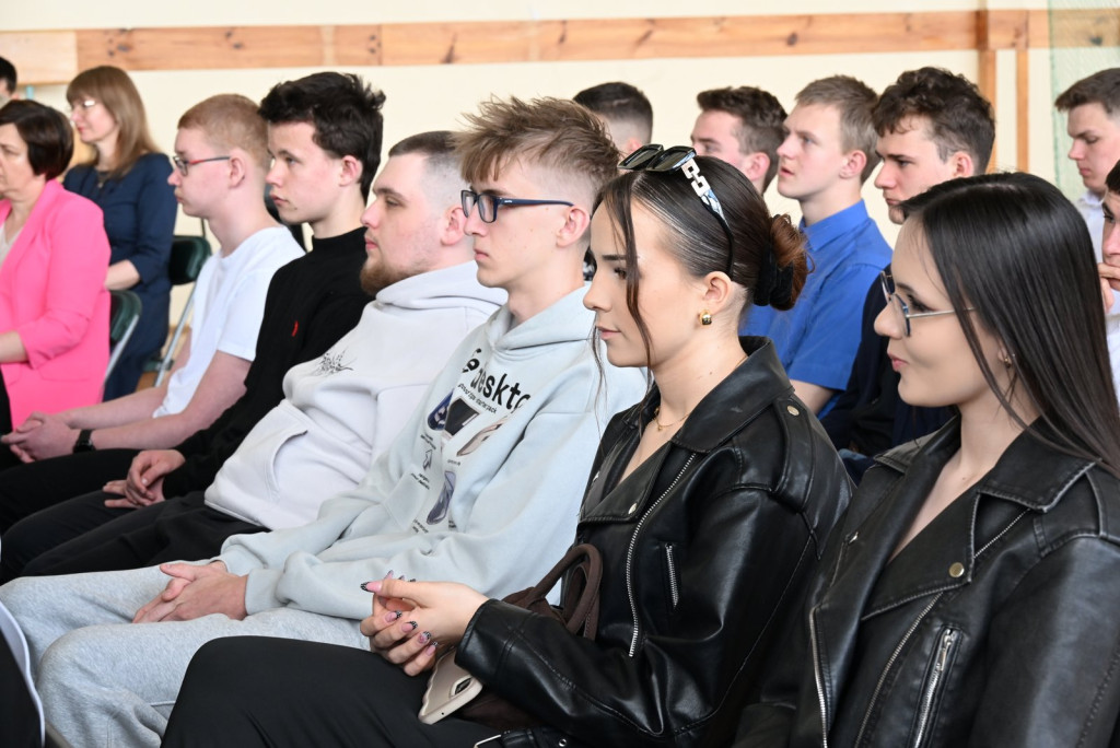 Zakończenie roku szkolnego maturzystów w ZSR