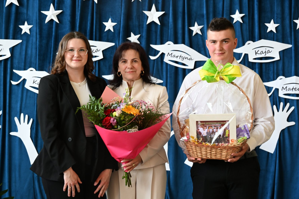 Zakończenie roku szkolnego maturzystów w ZSR