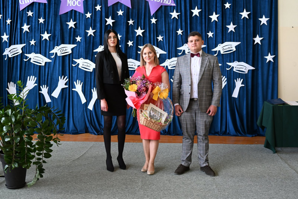 Zakończenie roku szkolnego maturzystów w ZSR