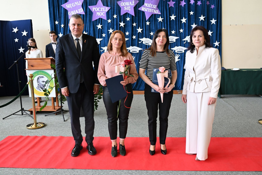 Zakończenie roku szkolnego maturzystów w ZSR