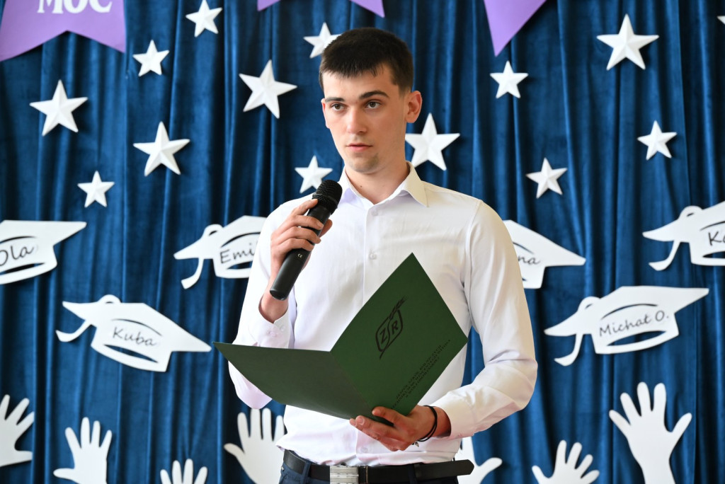 Zakończenie roku szkolnego maturzystów w ZSR