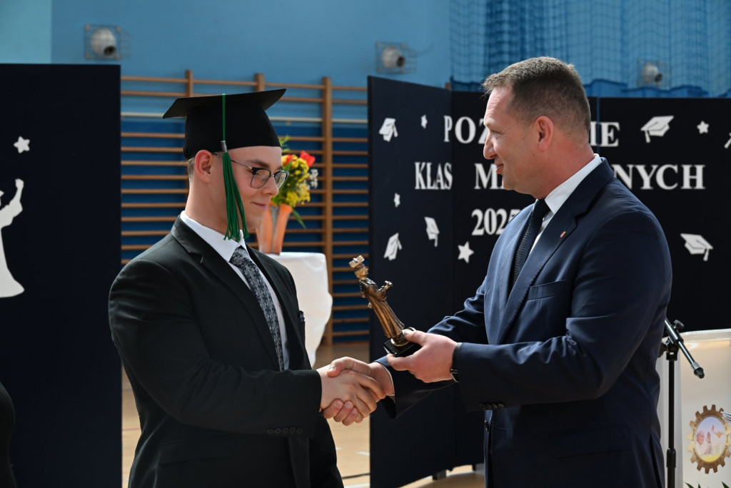 Zakończenie roku szkolnego maturzystów w ZSP