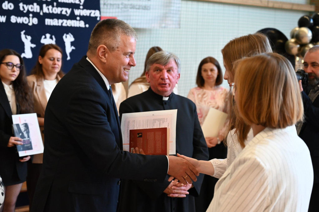Zakończenie roku szkolnego maturzystów w I LO