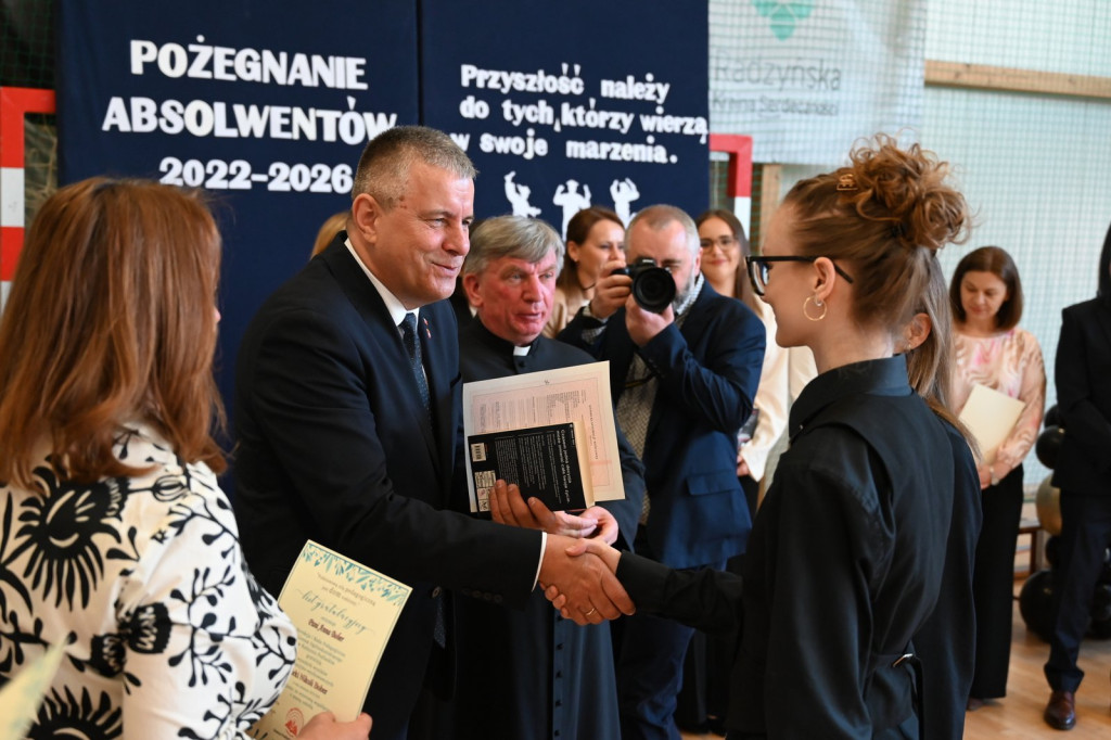 Zakończenie roku szkolnego maturzystów w I LO