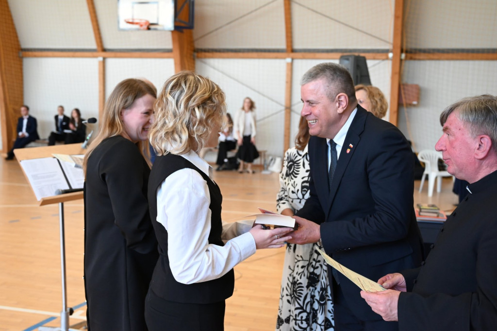 Zakończenie roku szkolnego maturzystów w I LO
