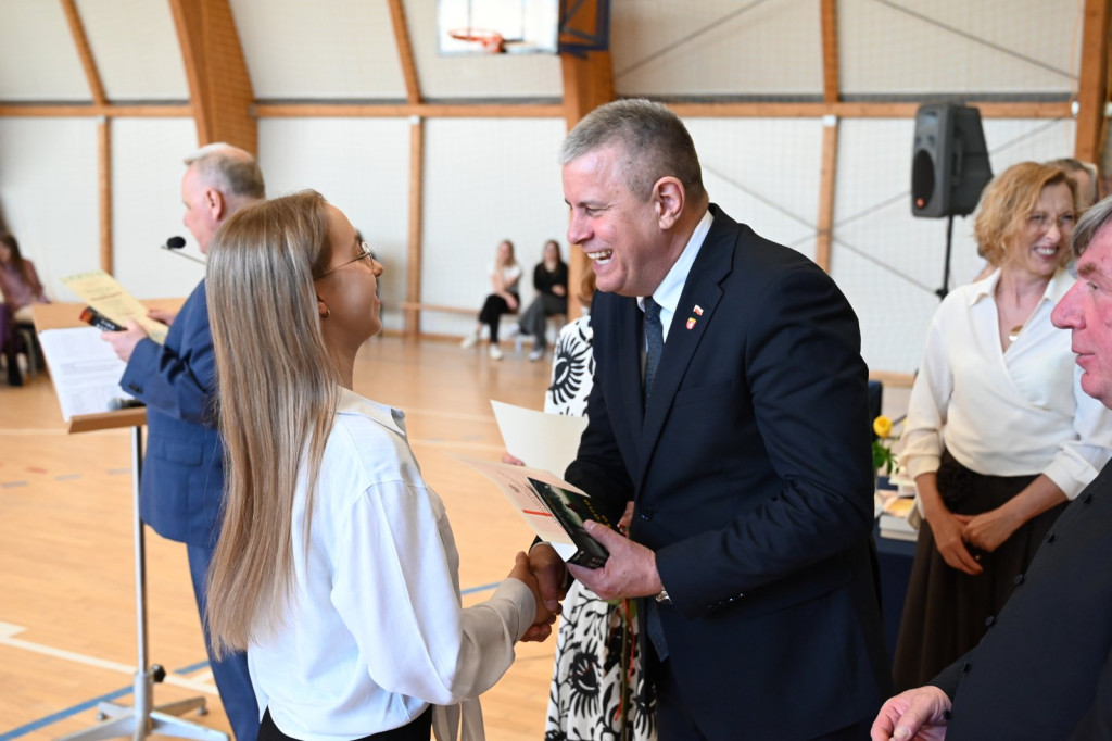 Zakończenie roku szkolnego maturzystów w I LO