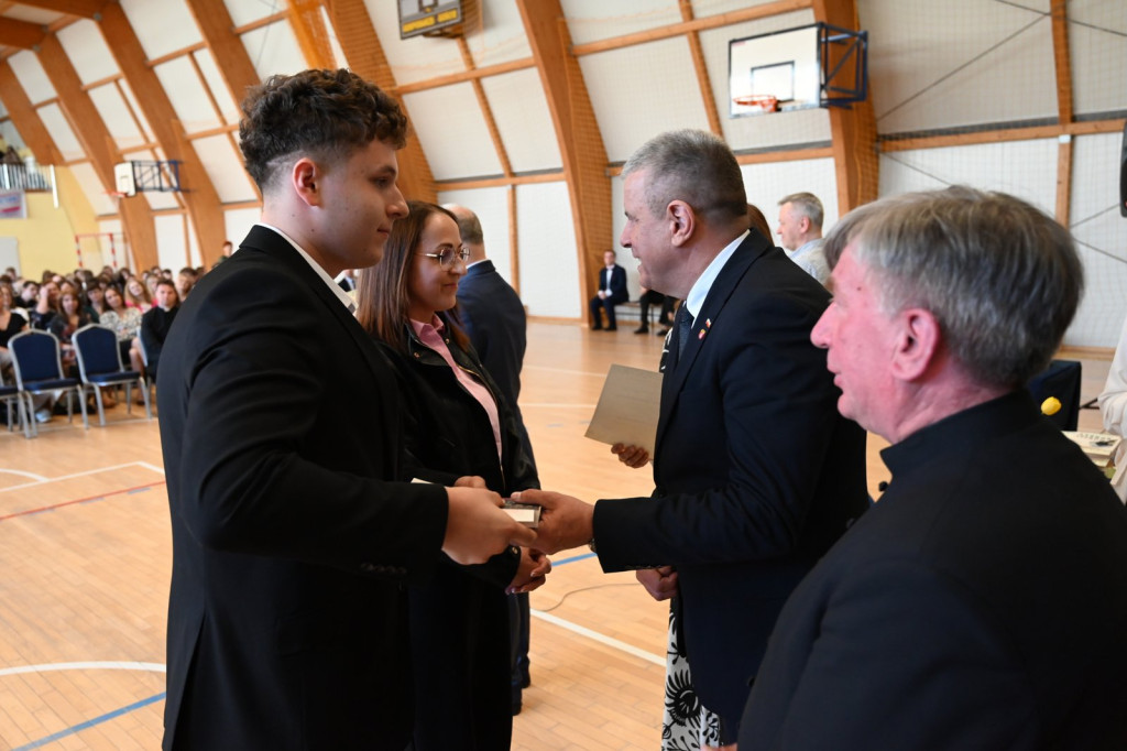 Zakończenie roku szkolnego maturzystów w I LO