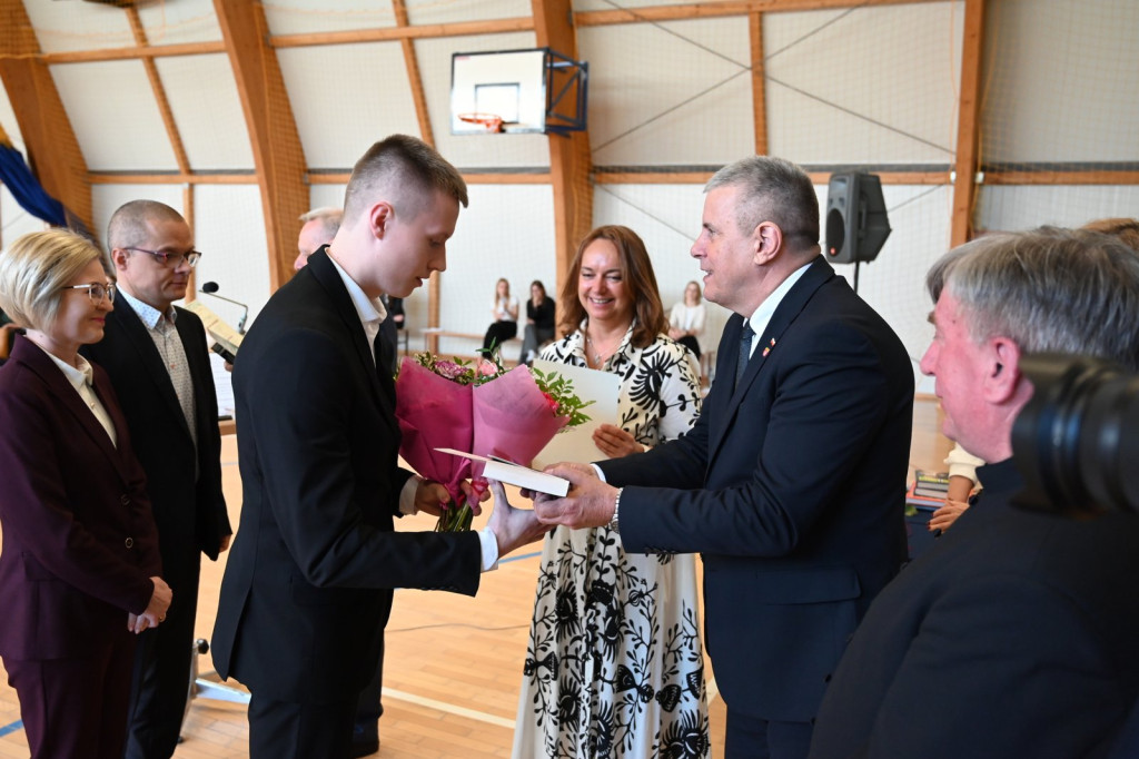 Zakończenie roku szkolnego maturzystów w I LO