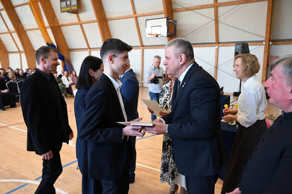 Zakończenie roku szkolnego maturzystów w I LO