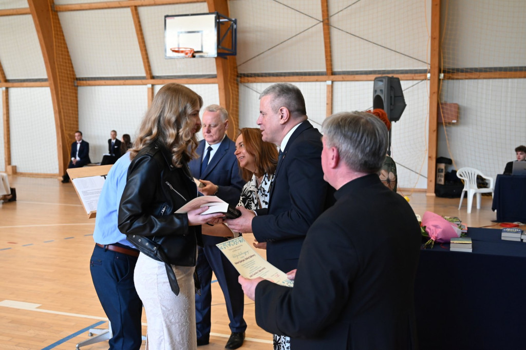 Zakończenie roku szkolnego maturzystów w I LO