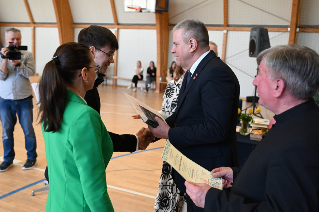 Zakończenie roku szkolnego maturzystów w I LO