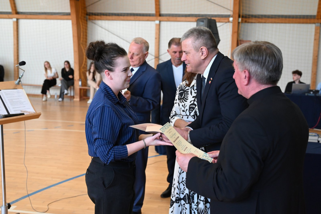 Zakończenie roku szkolnego maturzystów w I LO
