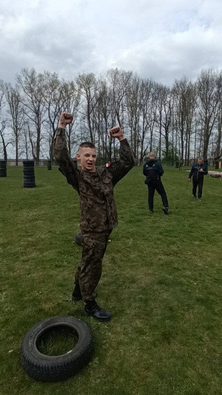 Uczniowie ZSP na Spartakiadzie sportowo-obronnej