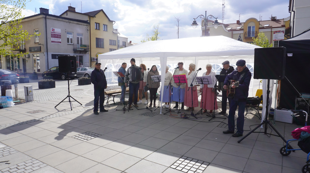 Biesiada przy Fontannie