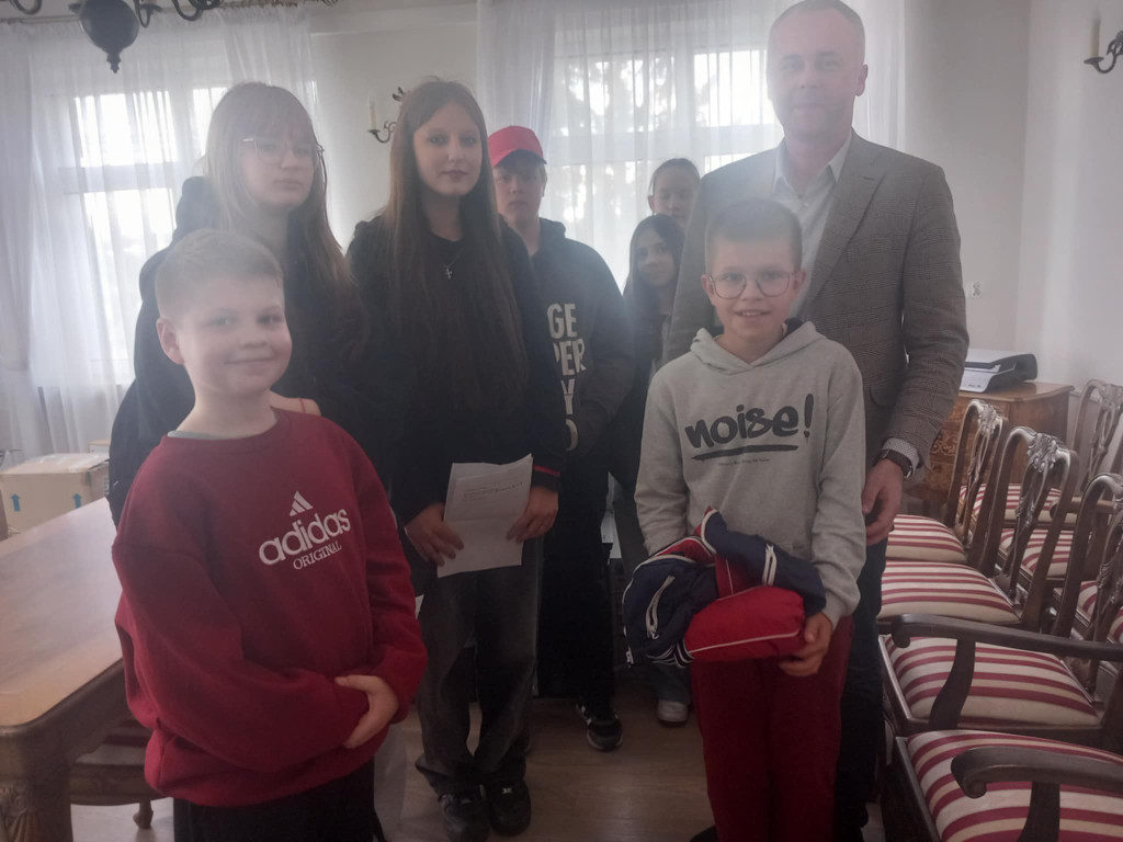 Dzień patronów w SP w Komarówce