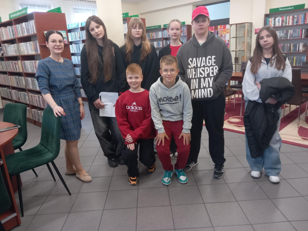 Dzień patronów w SP w Komarówce