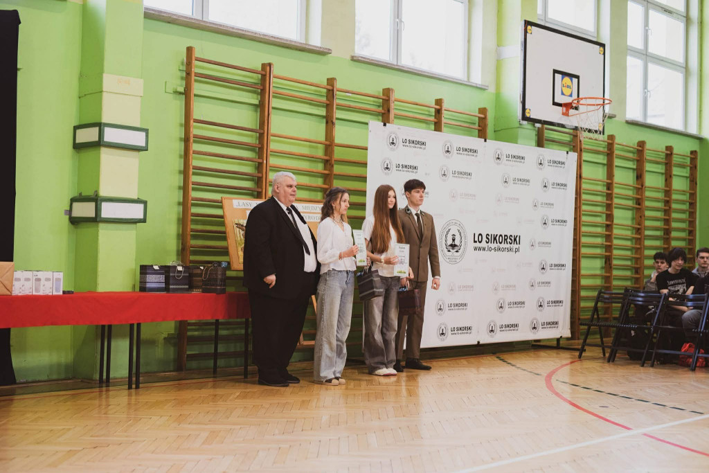 Uczennica SP w Komarówce zwyciężczynią konkursu