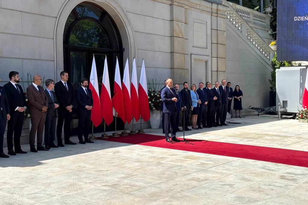 Władze powiatu radzyńskiego w pałacu prezydenckim