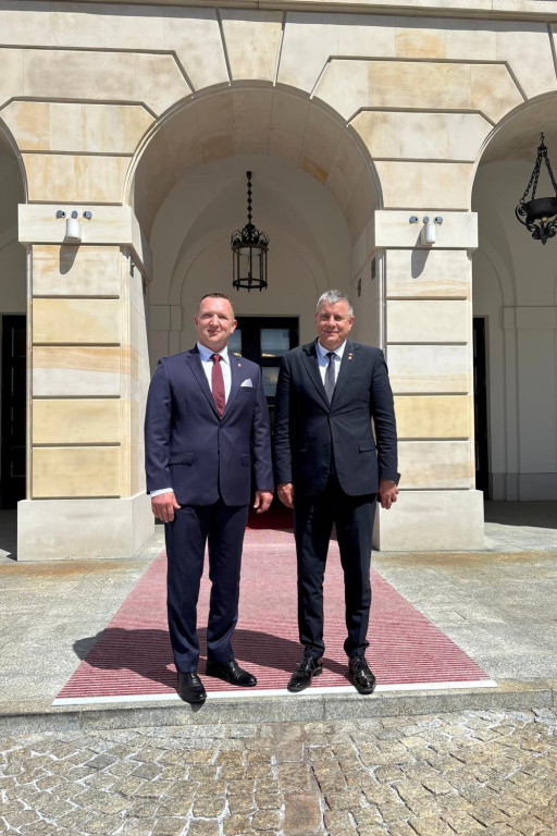 Władze powiatu radzyńskiego w pałacu prezydenckim