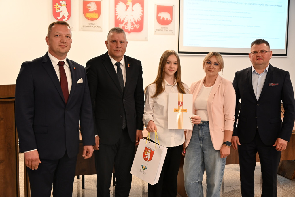 Sportowcy i trenerzy z powiatu nagrodzeni