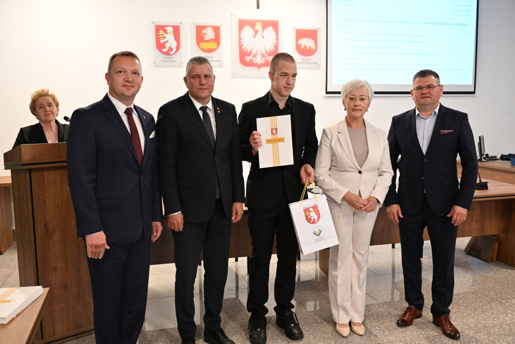 Sportowcy i trenerzy z powiatu nagrodzeni
