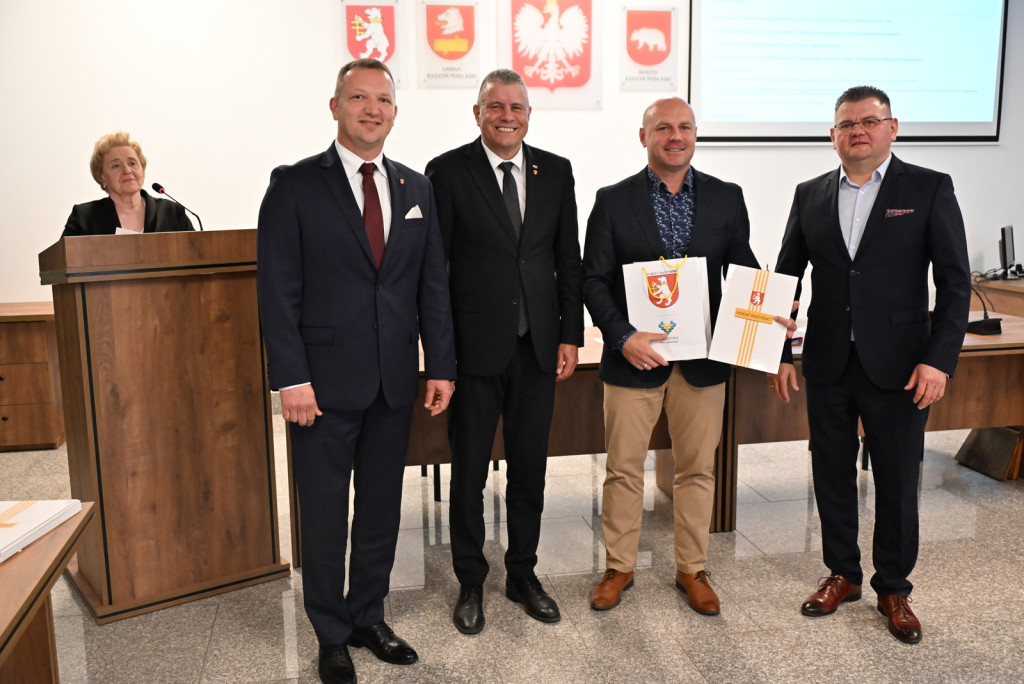 Sportowcy i trenerzy z powiatu nagrodzeni