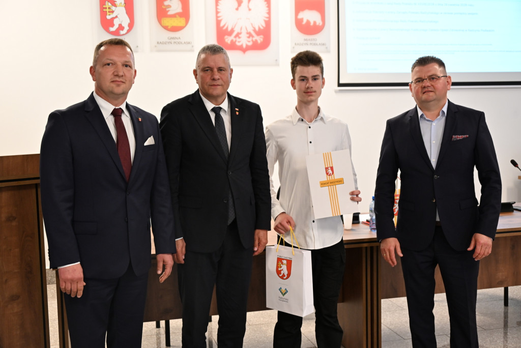 Sportowcy i trenerzy z powiatu nagrodzeni