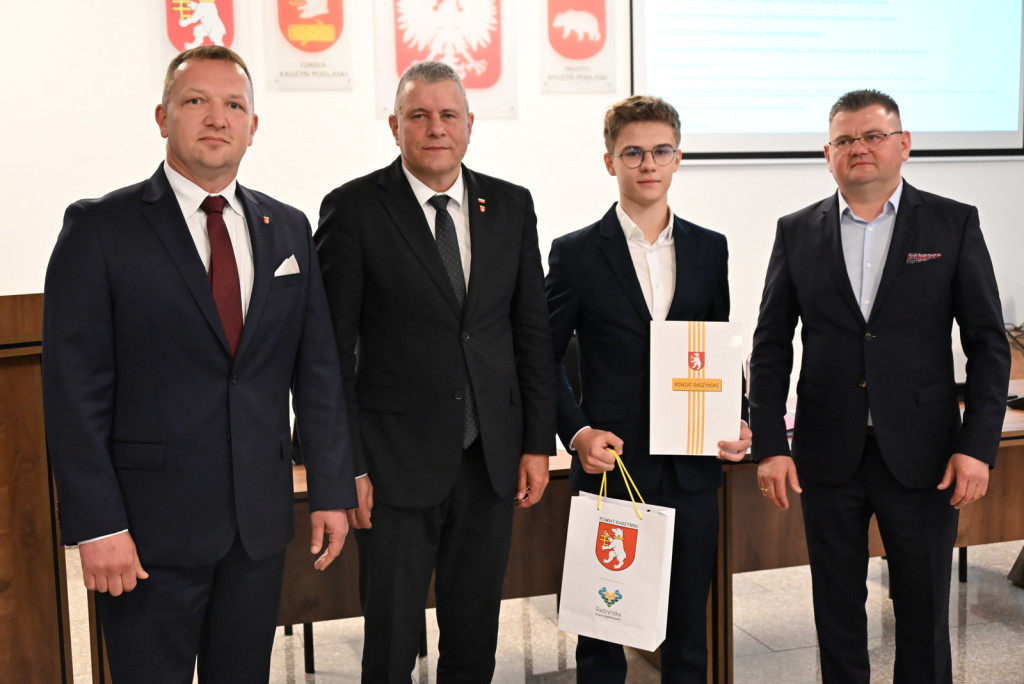 Sportowcy i trenerzy z powiatu nagrodzeni