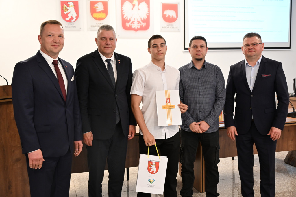 Sportowcy i trenerzy z powiatu nagrodzeni