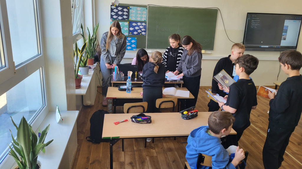 Wizyta nauczycielki z RPA w SP w Komarówce