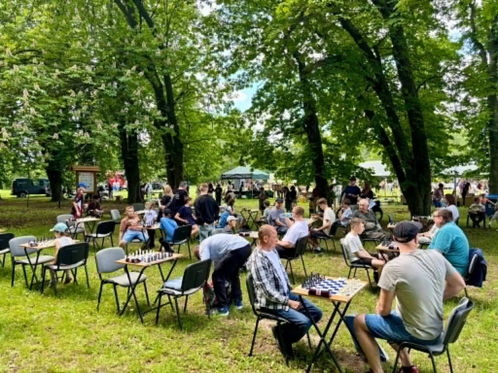 Radzyńscy szachiści na turnieju w Białce