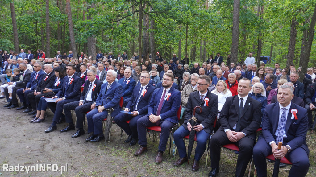 Uroczystość patriotyczna w lesie Baran