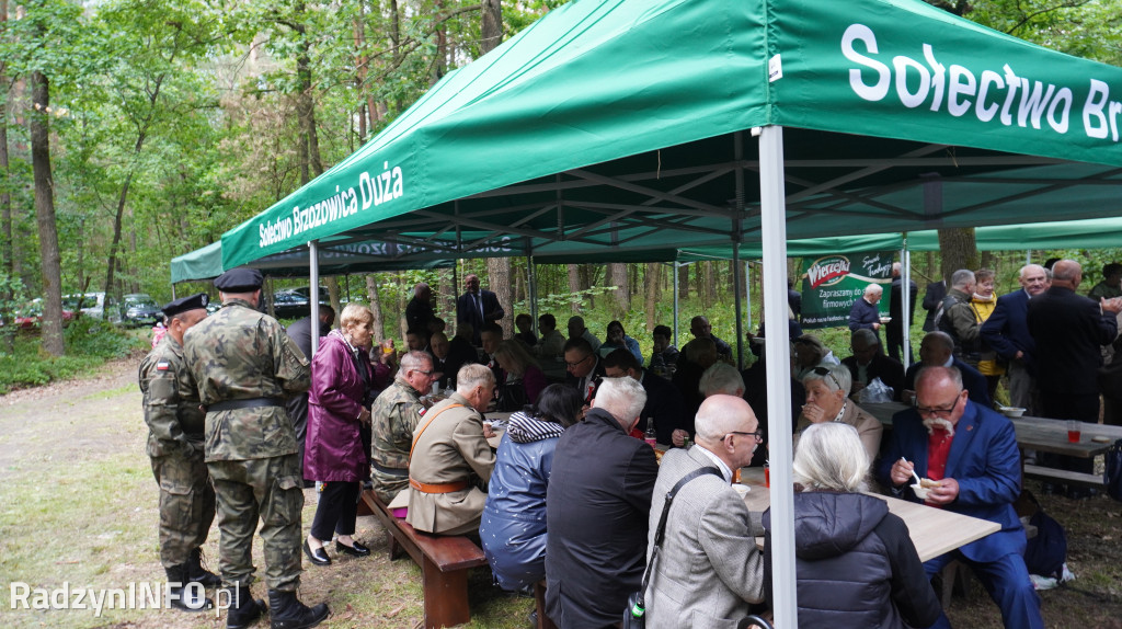 Uroczystość patriotyczna w lesie Baran