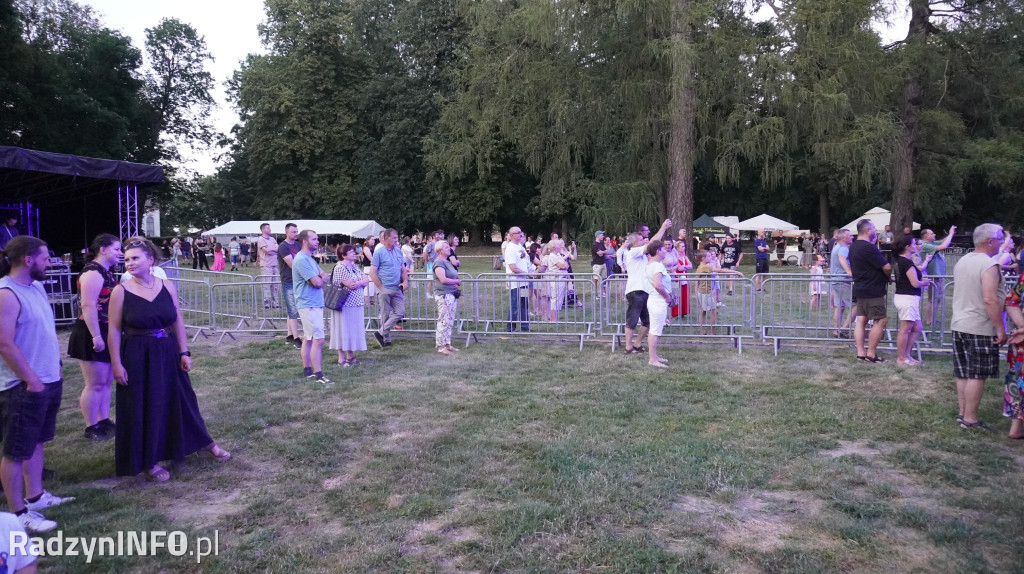 Koncert zespołu Tulia i inne występy na jarmarku