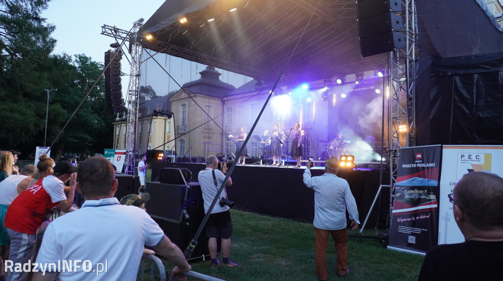 Koncert zespołu Tulia i inne występy na jarmarku