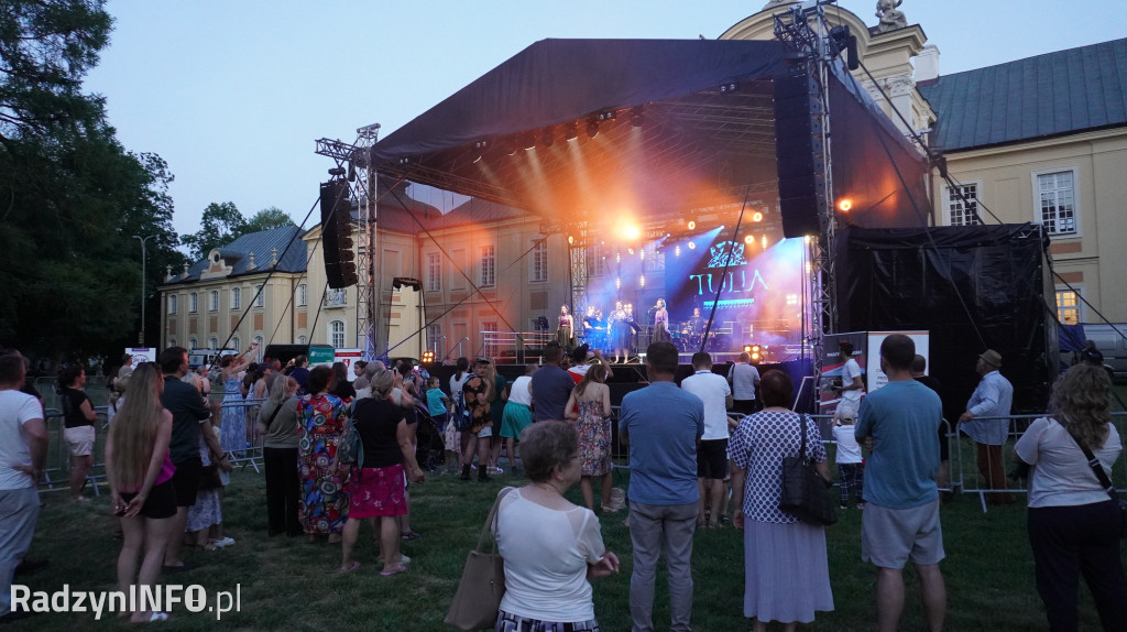 Koncert zespołu Tulia i inne występy na jarmarku