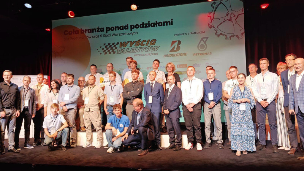 Kacper Makaruk na konkursie wiedzy motoryzacyjnej