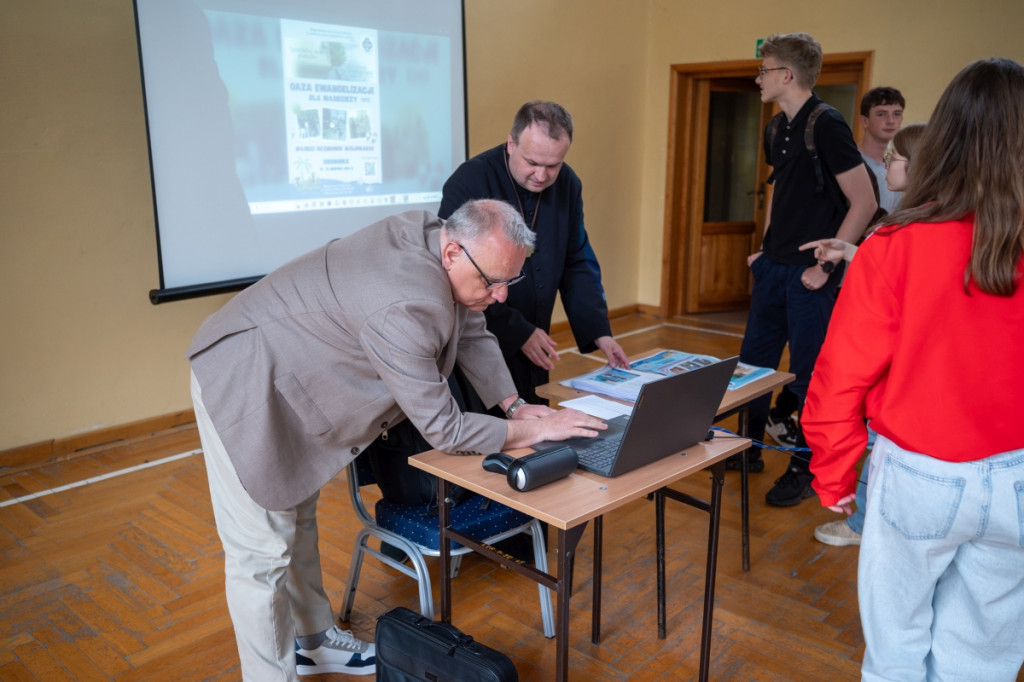 Spotkanie promujące ruch oazowy w I LO