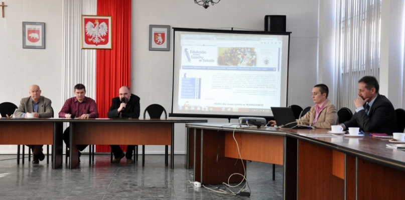 "Edukacja przez Szachy w Szkole"