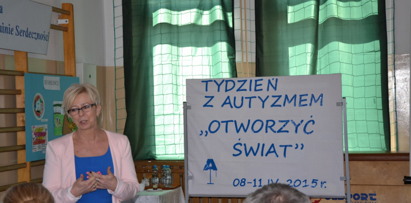 TYDZIEŃ Z AUTYZMEM W RADZYŃSKIEJ KRAINIE SREDECZNOŚCI "OTWORZYĆ ŚWIAT"