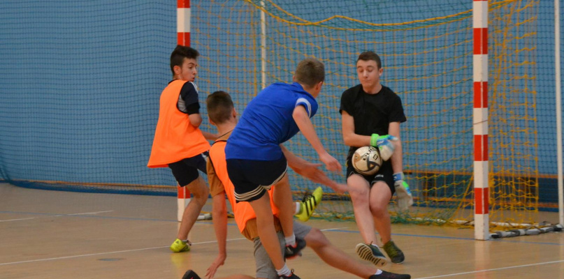 Wąs przed Drinkiem, czyli halówka w gazie