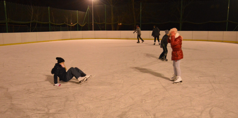 Biały Orlik przy SP 2