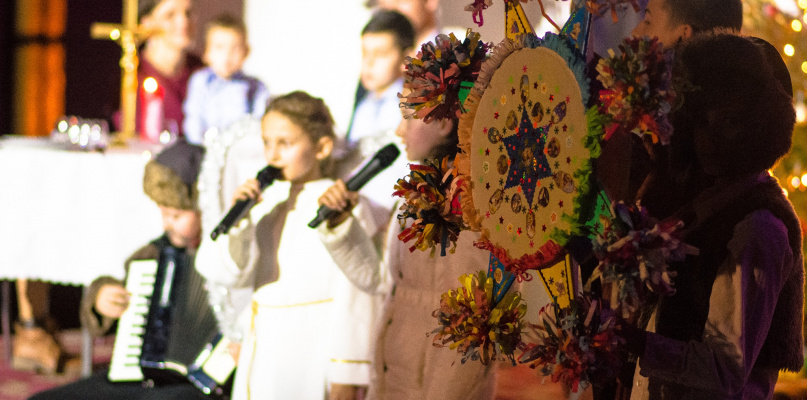 Rodzinne kolędowanie w MBNP