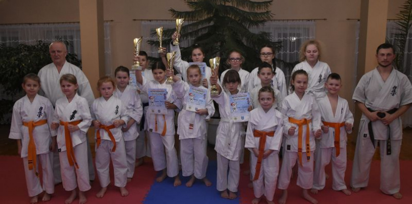 Karatecy z gminy Kąkolewnica na turnieju w Łabuńkach
