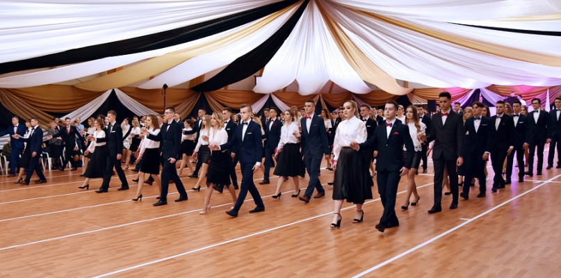 Studniówka w I LO - zdjęcia