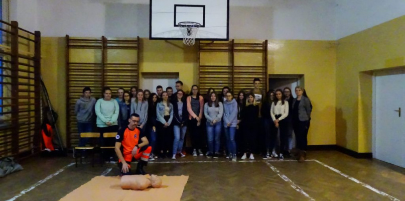 Warsztaty i konkurs dotyczące pierwszej pomocy w Komarówce P.