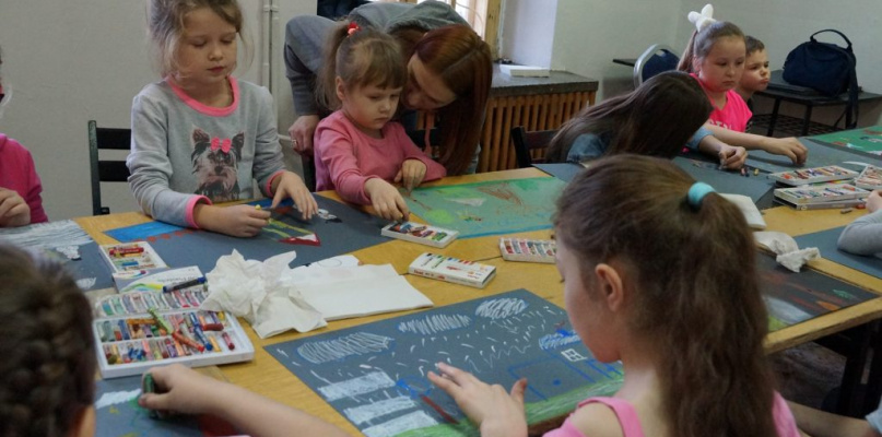 Warsztaty plastyczne "Akademia Koloru"