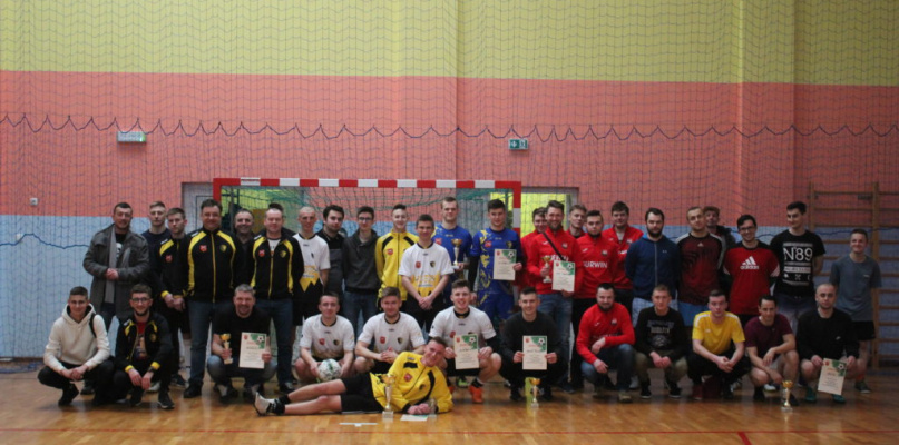 Halowy Turniej Piłki Nożnej o Puchar Wójta Gminy Komarówka Podlaska