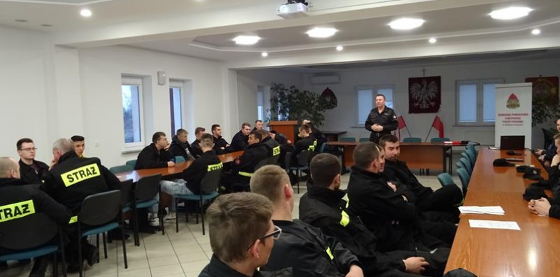 Szkolenie strażaków-ochotników w PSP